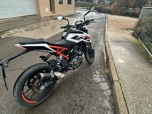 KTM - DUKE
