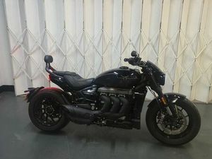 TRIUMPH ROCKET 3 ALHOS VEDROS