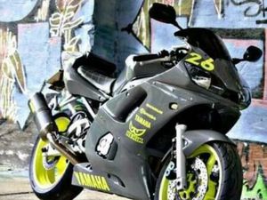 YAMAHA R6 RJ03 BJ. 2002 - 1 JAHR TÜV - FAHRBEREIT