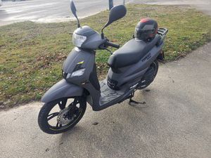 PEUGEOT TWEET 49 CM3, 2023 GOD.