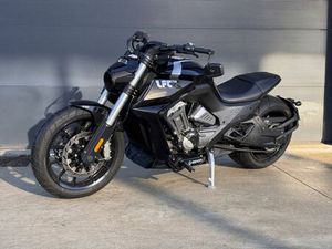 BENDA MOTOR LFC 700 2026 700 CM3 | MOTO CUSTOM | 151 KM | NOIR | 28630 FONTENAY SUR EURE