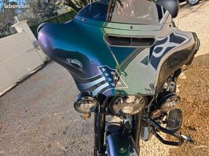 A VENDRE HARLEY DAVIDSON STREET GLIDE