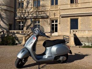 VESPA 300 GTS SUPERTECH