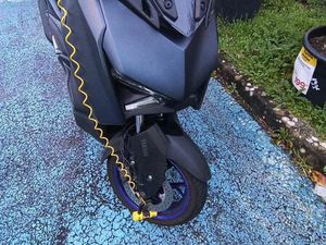 SCOOTER 125 X MAX YAMAHA