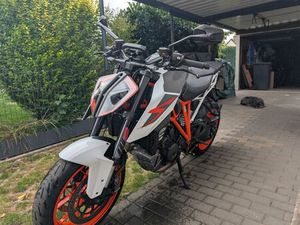 KTM 1290 SUPERDUKE R