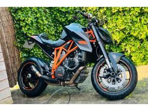 KTM SUPERDUKE 1290R - ZEER GOEDE STAAT. KM STAND 29457 — MOTOREN | KTM — MARKTPLAATS