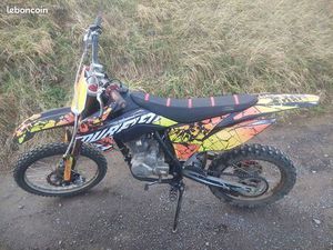 MOTO CROSS 250 DÉMARRAGE ÉLECTRIQUE DIRT