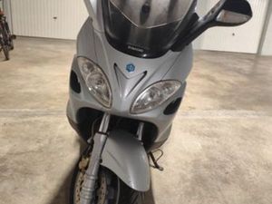 PIAGGIO X9 500 EVO