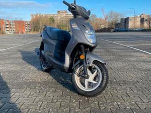 SYM ORBIT II GEEL KENTEKEN — SCOOTERS | SYM — MARKTPLAATS