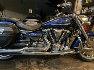 2010 YAMAHA ROADLINER 1900 CC RUNS GREAT TOURING CRUISER LOW KMS