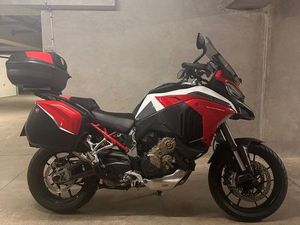 MULTISTRADA V4S SPORT 2021 RADARS & AKRA & BAGAGERIE