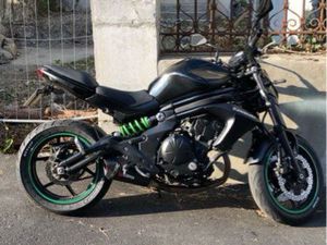 MOTO KAWASAKI ER6N