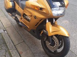 VEND MOTO HONDA ST 1100