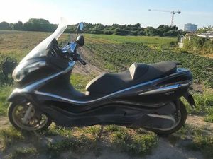 PIAGGIO 350 X10