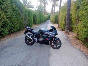 HYOSUNG - GT 125R COMET