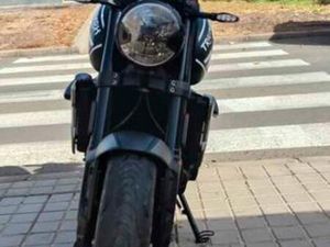 TRIUMPH - TRIDENT 660