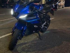 YAMAHA YZF R 125 2024 ICON BLAU