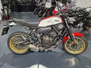 YAMAHA - XSR700