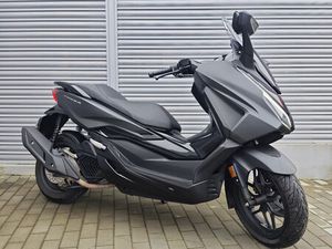 HONDA FORZA 125 | SCOOTER USADA PREÇO € 4.650,00 - P39622 LOPES & LOPES