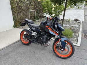 KTM 125 DUKE BLAU