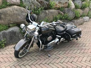 HARLEY-DAVIDSON ROAD KING FLHRC CLASSIC ''FUR LIEBHABER''