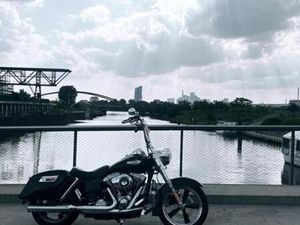 HARLEY DAVIDSON DYNA SWITCHBACK