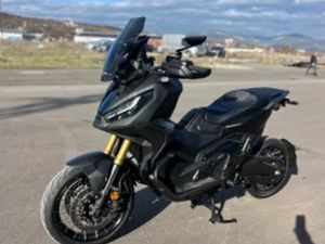HONDA X-ADV 2024 TRIPLLEBLACK