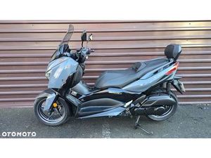 YAMAHA X-MAX