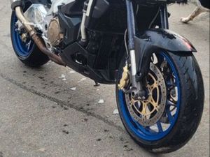 APRILIA TUONO 1000 V2