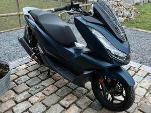 ② HONDA PCX 125
