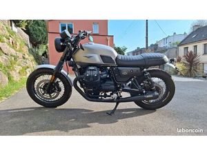 MOTO GUZZI V7 STONE III ROUGH