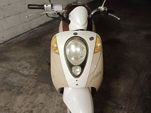 SCOOTER MIO 100