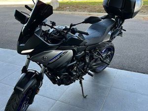 TRACER 7 GT PREMIÈRE MAIN