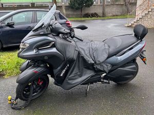 VENDS YAMAHA TRICITY 3 ROUES