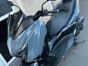 SCOOTER 125 XMAX