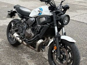 YAMAHA XSR 700