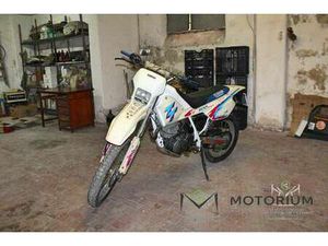 YAMAHA TT 600 BELLGARDA BIANCO