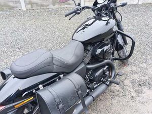 ② HARLEY DAVIDSON STREET 750