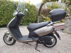 ② SCOOTER PEUGEOT VIVACITY 3
