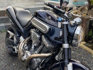 MT01 33000KM 1ER MAIN