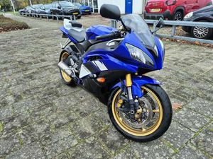 YAMAHA YZF-R6