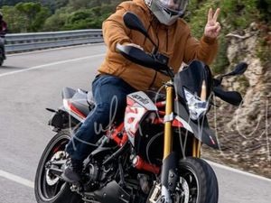 APRILIA DORSODURO 900 CC BARREIRO E LAVRADIO