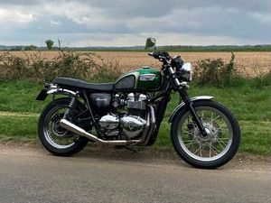 TRIUMPH BONNEVILLE 790 790 CC