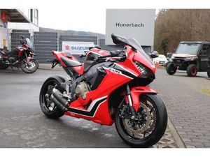 HONDA CBR1000RR FIREBLADE