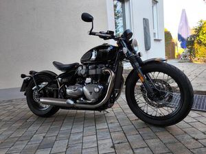 TRIUMPH BONNEVILLE BOBBER, SEHR GEPFLEGT, UNFALLFREI