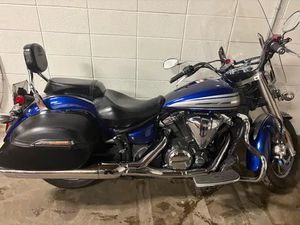 MOTORCYCLE 2009 YAMAHA V-STAR 1300