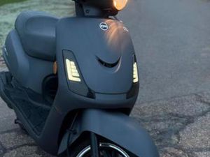 SYM FIDDLE 2 - 3500KM - MAT GRIJS. VOLLEDIG ORIGINEEL SYM — SCOOTERS | SYM — MARKTPLAATS