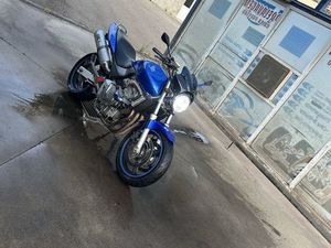 VENDO HORNET 600 EM OTIMO ESTADO VINHAIS