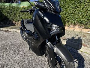 YAMAHA XMAX 300 UNIÃO DE FREGUESIAS DA CIDADE DE SANTARÉM