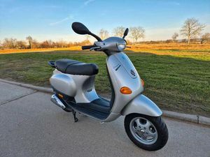 ◊️ PIAGGIO VESPA 50 ET4 (KEIN ET2). NUR 3TKM ! TOP!